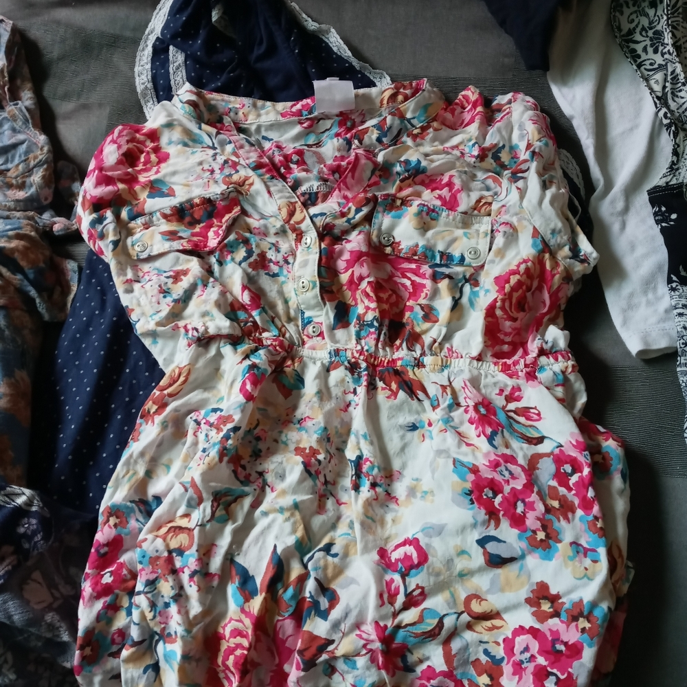 Small top bundle - Picture 3 of 6